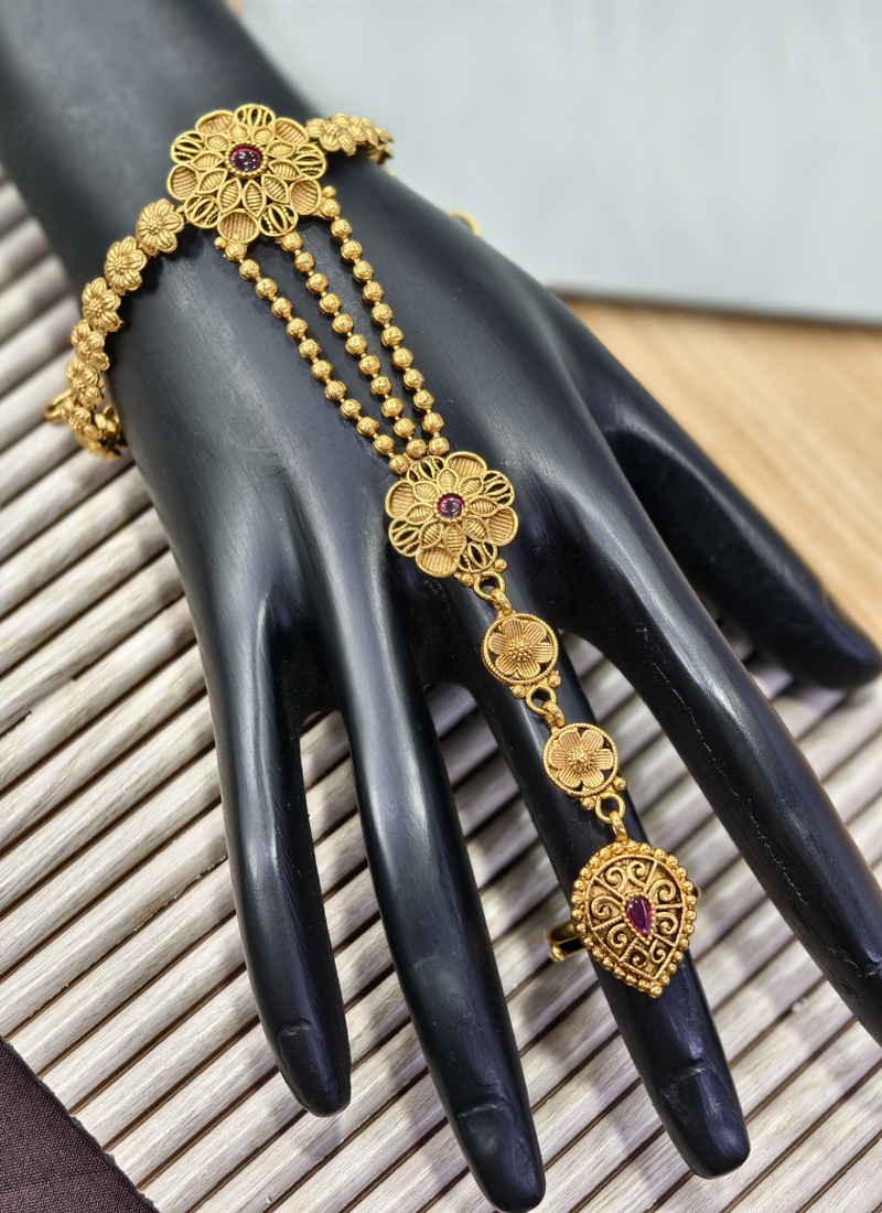 Regal Radiance Adjustable Brass Ring With Kundan Diamonds