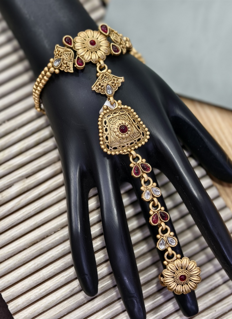 Handcrafted Brass Ring With Kundan Diamond Essential Hand Jewelry