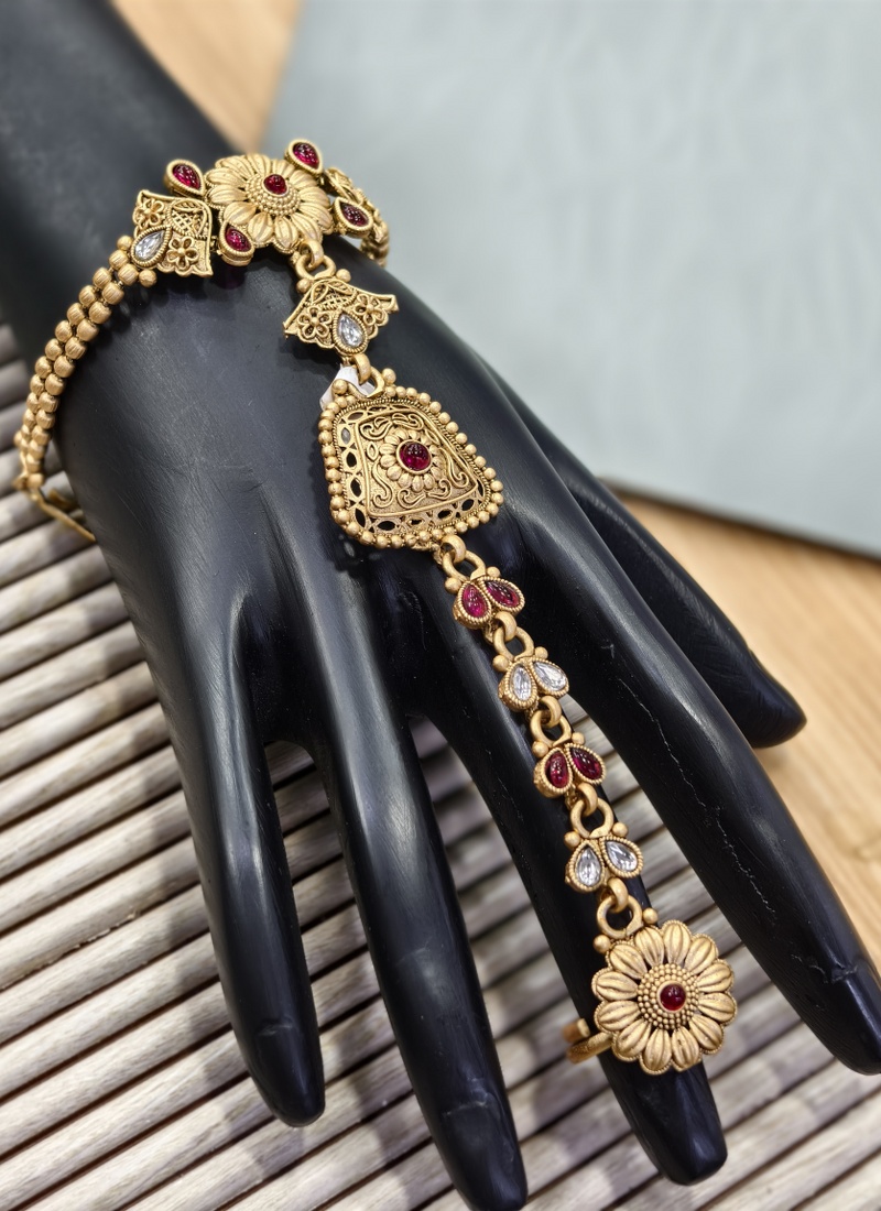 Handcrafted Brass Ring With Kundan Diamond Essential Hand Jewelry