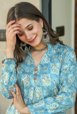 Elecric Blue Pure Maslin Digital Print Kurti Pant Set