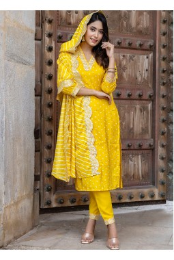 Yellow Silk Embroidered Wedding Salwar Kameez