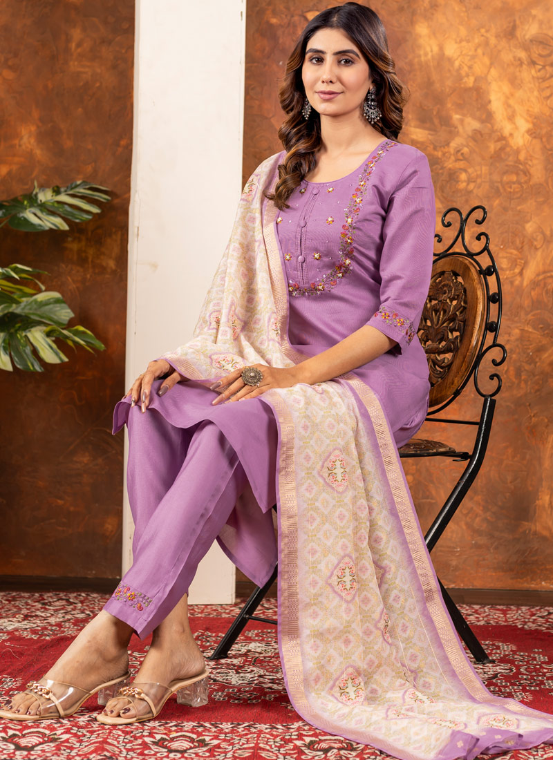 Lavender Silk Thread Work Festive Gathering Wear Salwar Kameez Lavender Silk Thread Work Festive Gathering Wear Salwar Kameez