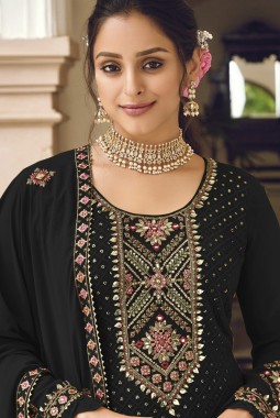 Black Faux Georgette Embroidered Wedding Salwar Kameez