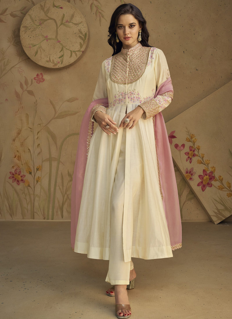 Off White Pure Silk Embroidered Wedding Salwar Kameez