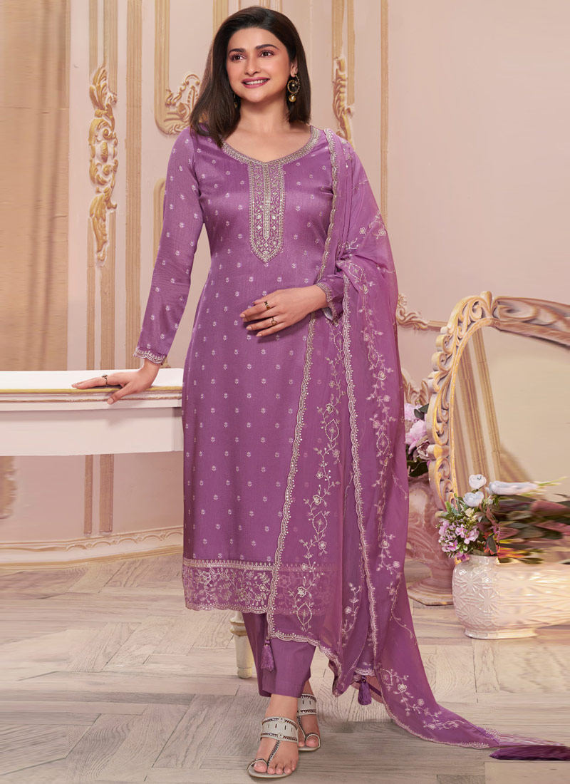 Lavender Silk Georgette Thread Embroidered Wedding Salwar Kameez