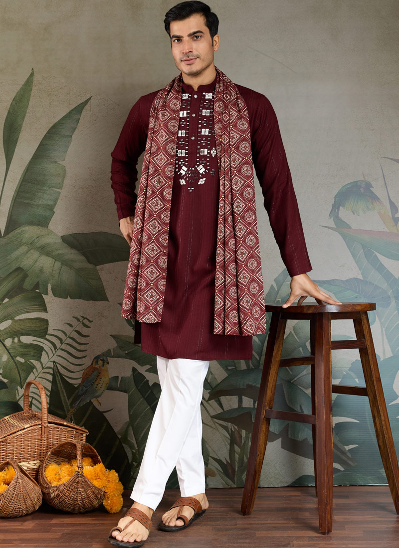 Maroon Viscose Zari Weaving Navratri Kurta With Dupatta Maroon Viscose Zari Weaving Navratri Kurta With Dupatta