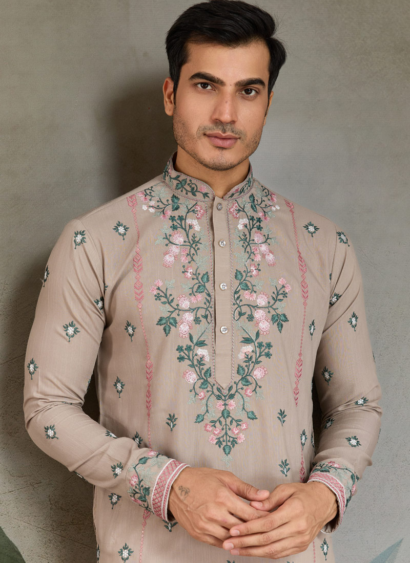 Ivory Viscose Silk Thread Embroidered Navratri Kurta Ivory Viscose Silk Thread Embroidered Navratri Kurta