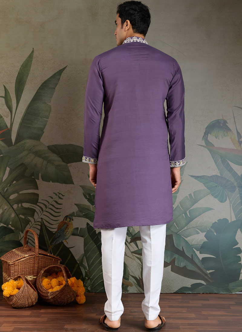 Pastel Purple Viscose Silk Thread Embroidered Navratri Kurta Pastel Purple Viscose Silk Thread Embroidered Navratri Kurta