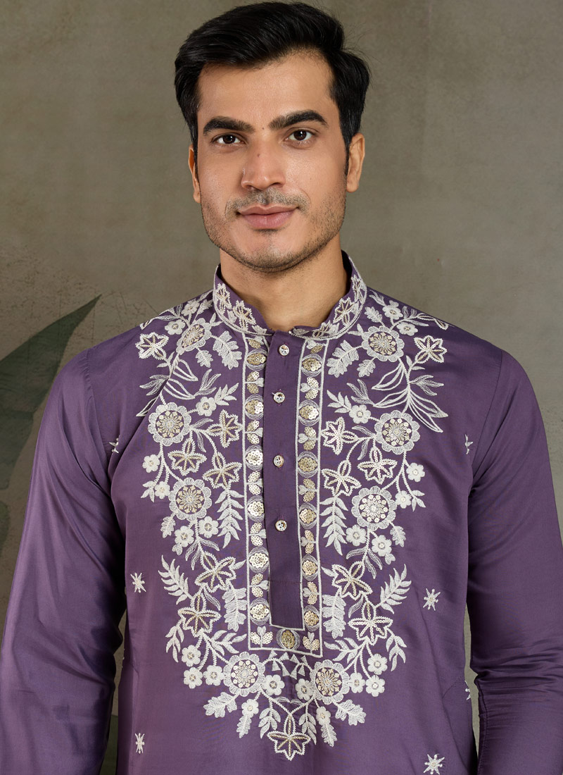 Pastel Purple Viscose Silk Thread Embroidered Navratri Kurta Pastel Purple Viscose Silk Thread Embroidered Navratri Kurta