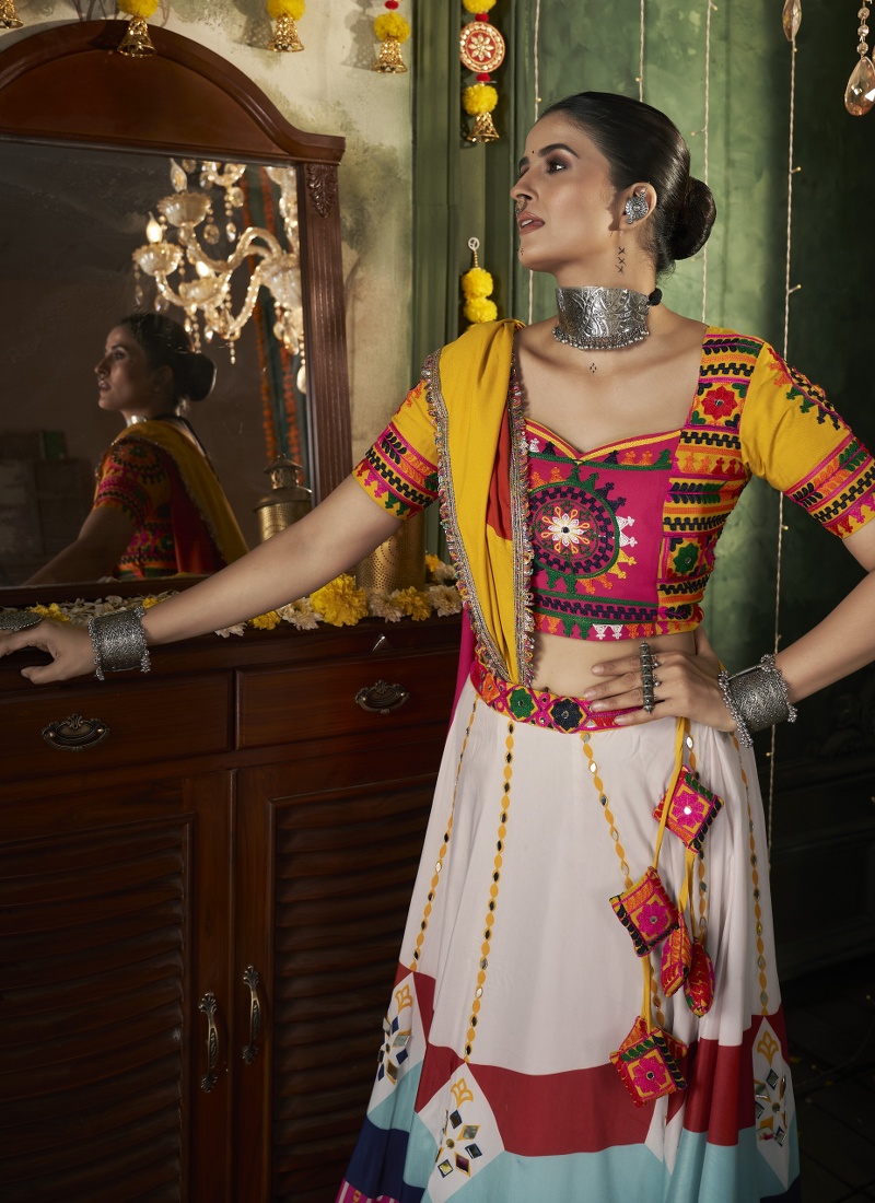 White Maslin Cotton Navratri Chaniya Choli With Mirror Work