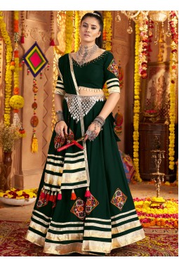 Green Viscose Rayon Thread Embroidered Navratri Chaniya Choli