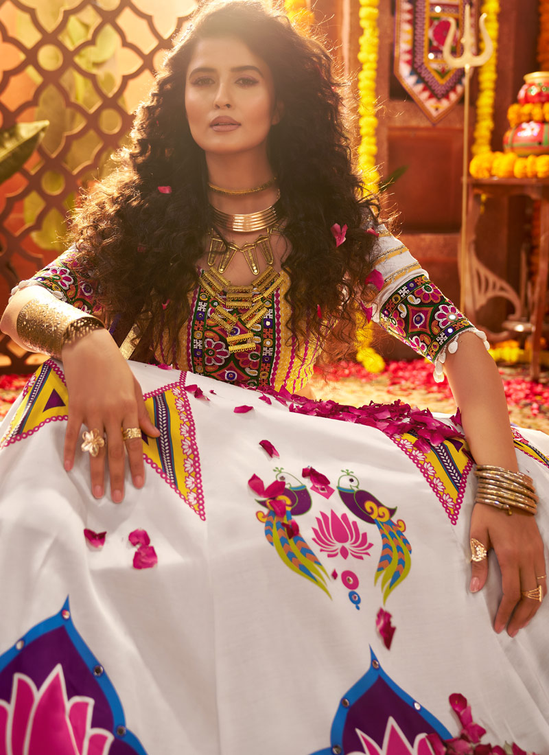 White Gajji Silk Mirror Work Navratri Chaniya Choli