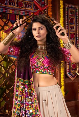 Beige Viscose Cotton Thread With Mirror Work Navratri Chaniya Choli