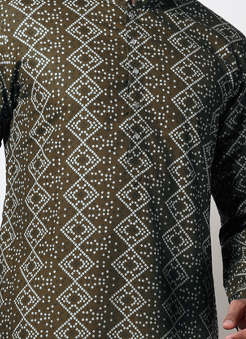 Round Neck Bandhani Print Cotton Mens Kurta For Navratri 2024 In Brown Round Neck Bandhani Print Cotton Mens Kurta For Navratri 2024 In Brown